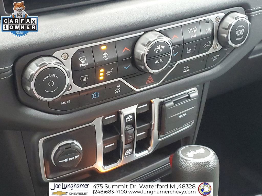 Used 2024 Jeep Wrangler Unlimited Sahara image 18