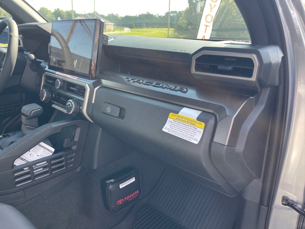 New 2025 Toyota Tacoma TRD Off-Road image 18