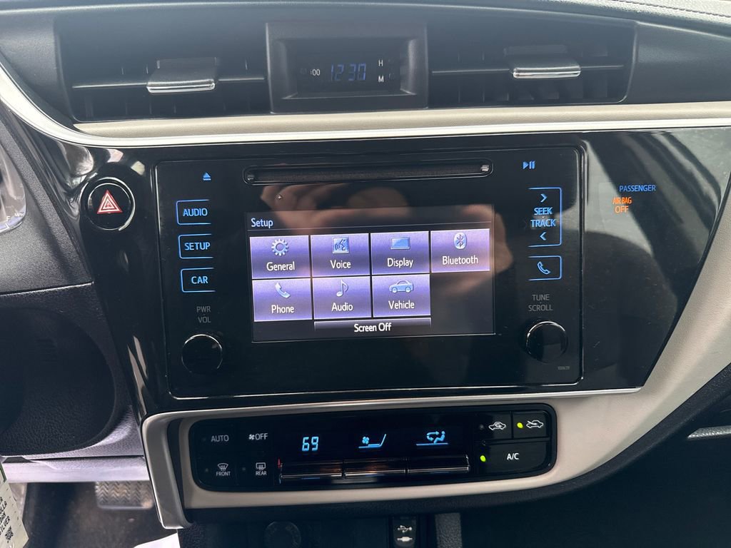 Used 2019 Toyota Corolla LE w/ Carpet Mat Package (TMS) image 11