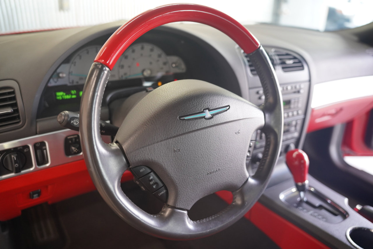 Used 2002 Ford Thunderbird image 12