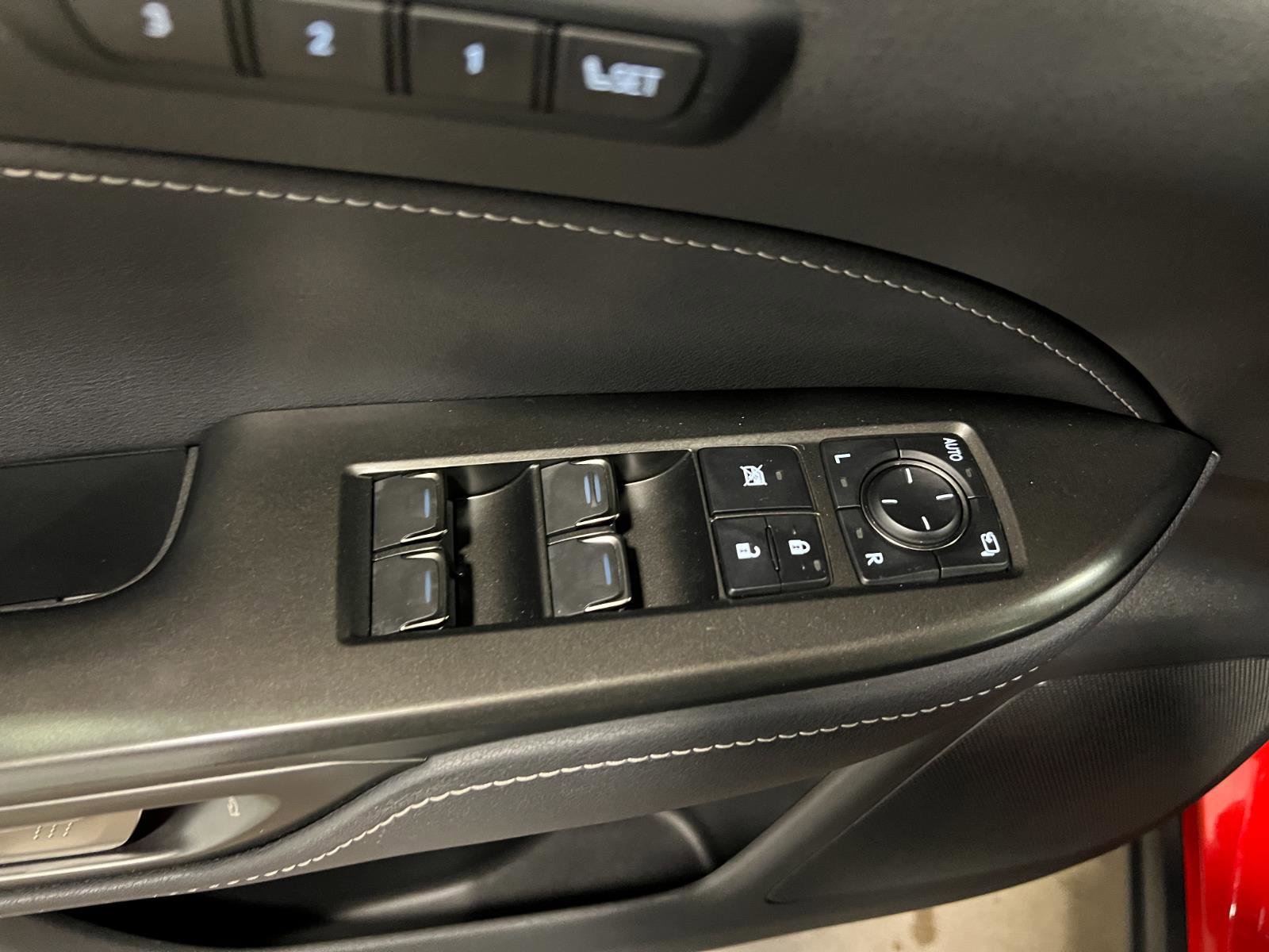 Used 2025 Lexus NX 300h NX 350h Luxury image 27