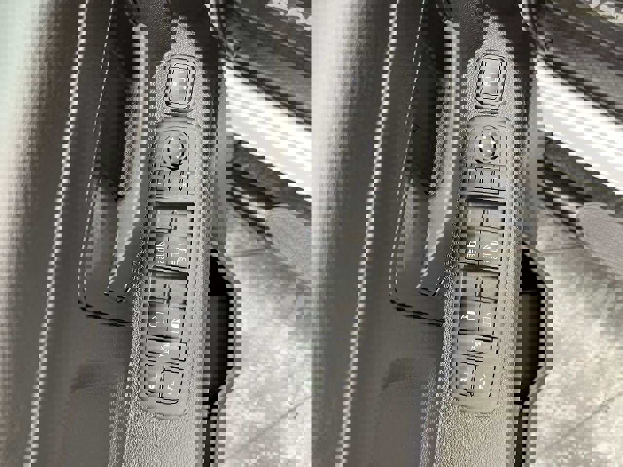 Used 2024 RAM 3500 Tradesman w/ Safety Group image 8