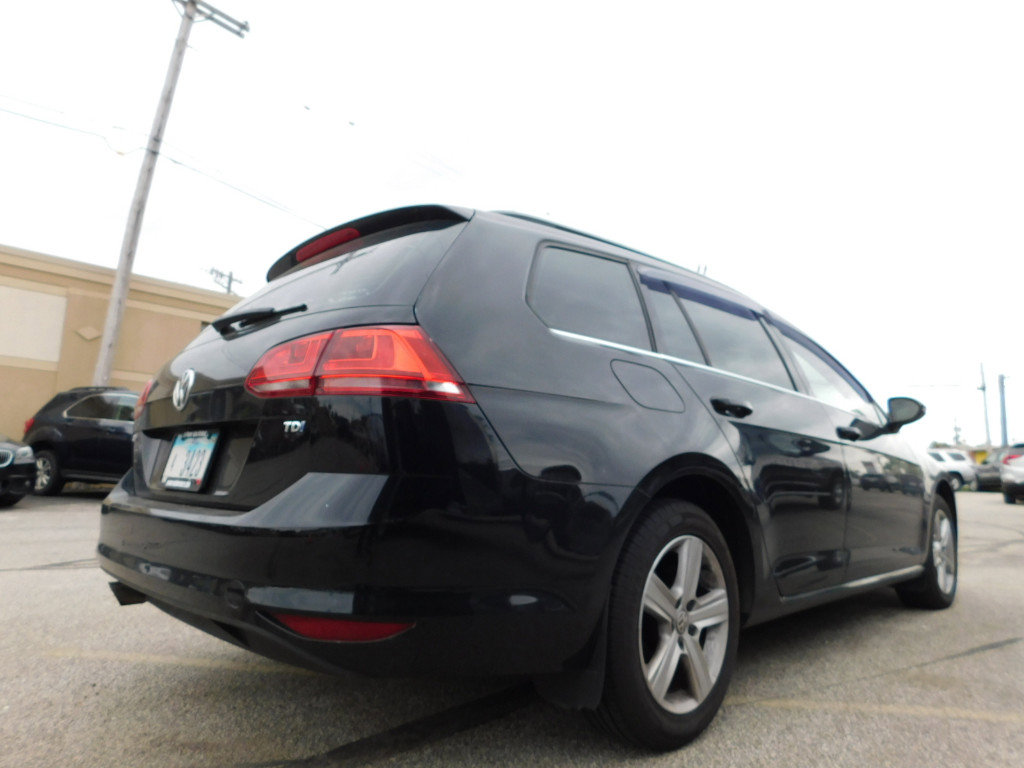 Used 2015 Volkswagen Golf TDI S FWD image 6