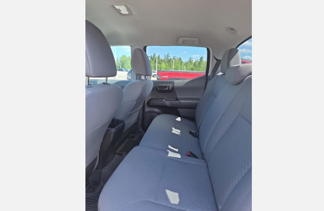 Used 2023 Toyota Tacoma SR AWD/4WD image 10