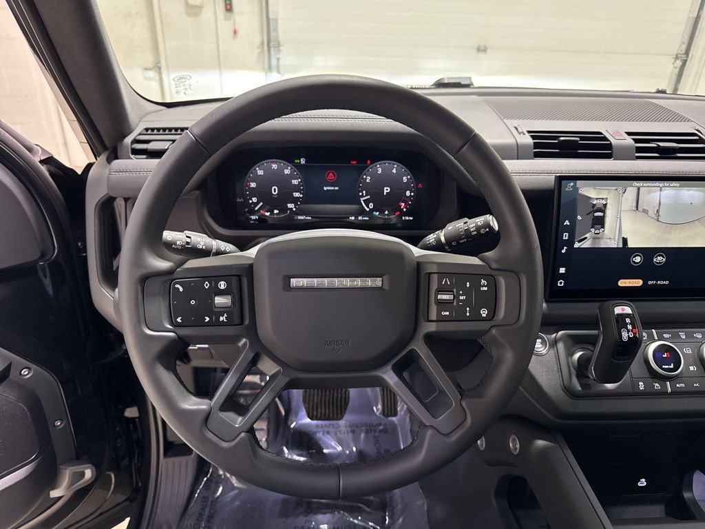 Used 2025 Land Rover Defender 110 S image 29
