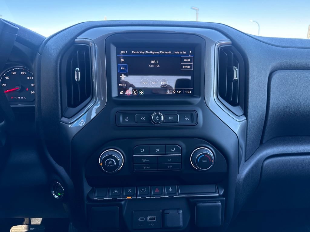 Used 2026 Chevrolet Silverado 1500 Custom w/ Turbomax Blackout Package image 18