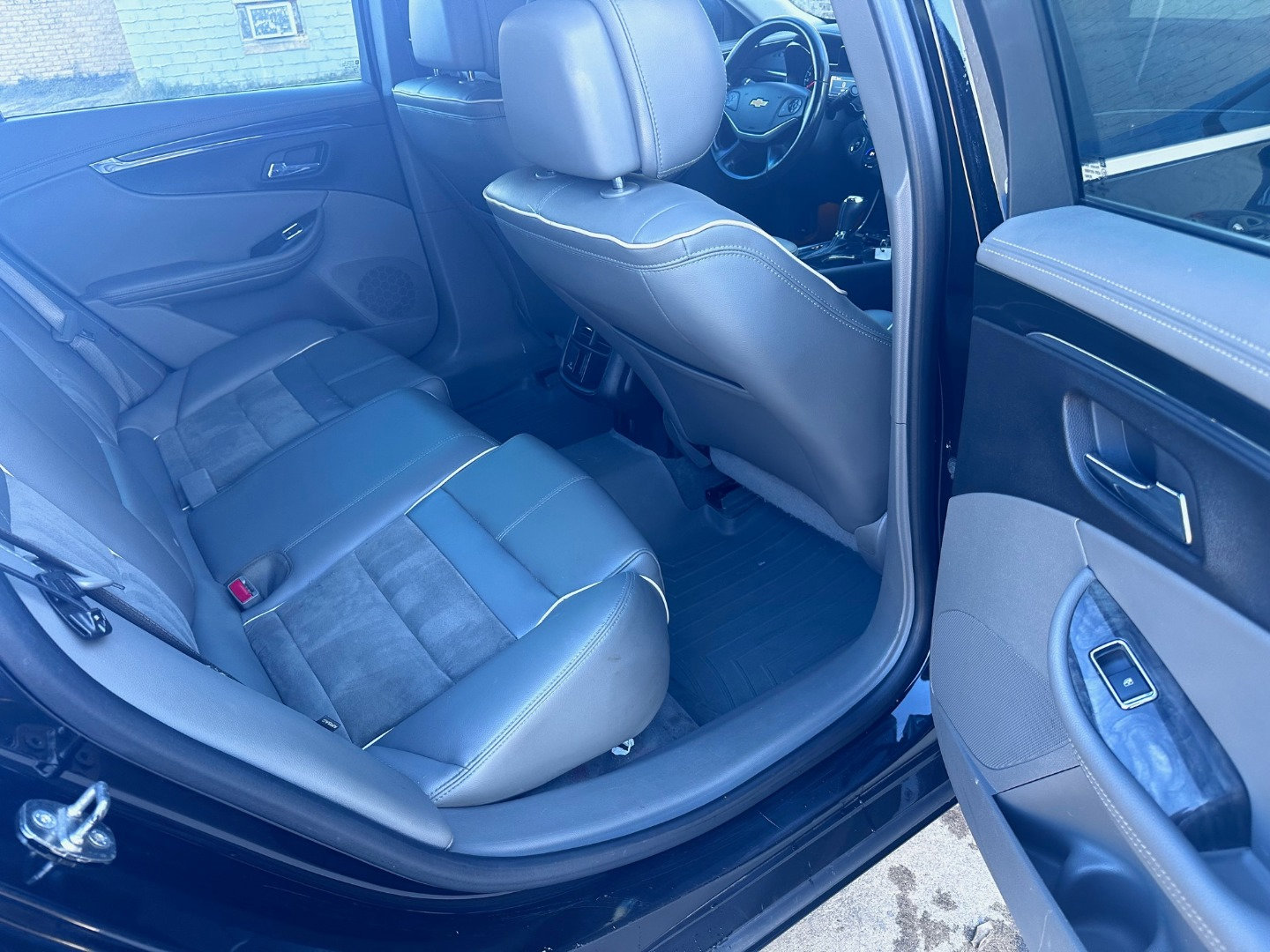 Used 2014 Chevrolet Impala LT image 16