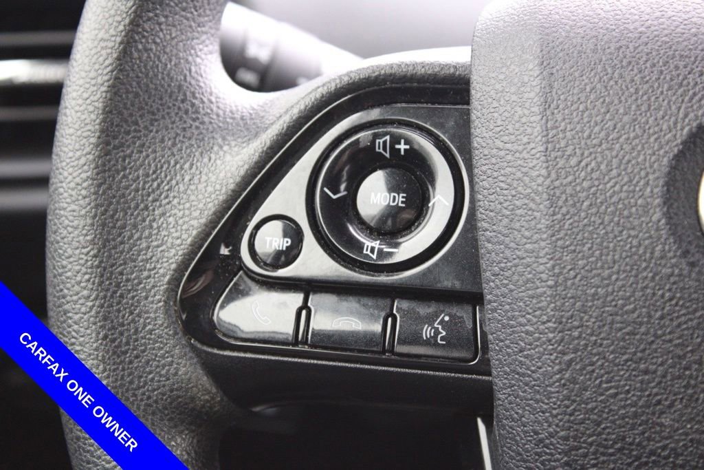 Used 2020 Toyota Prius LE image 29