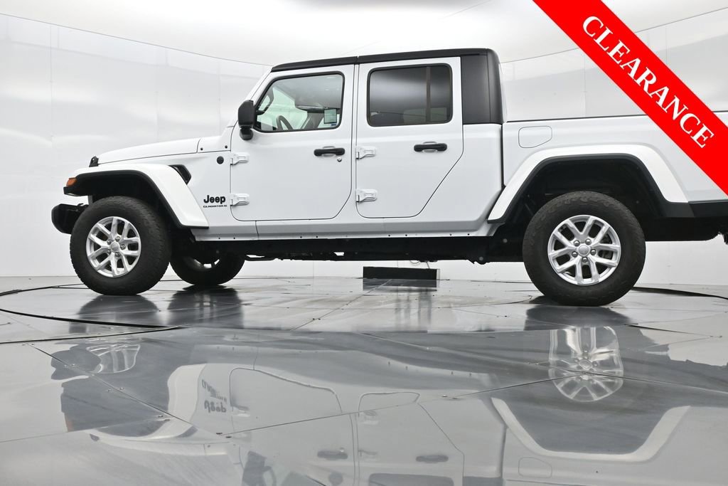 Used 2023 Jeep Gladiator Sport image 53