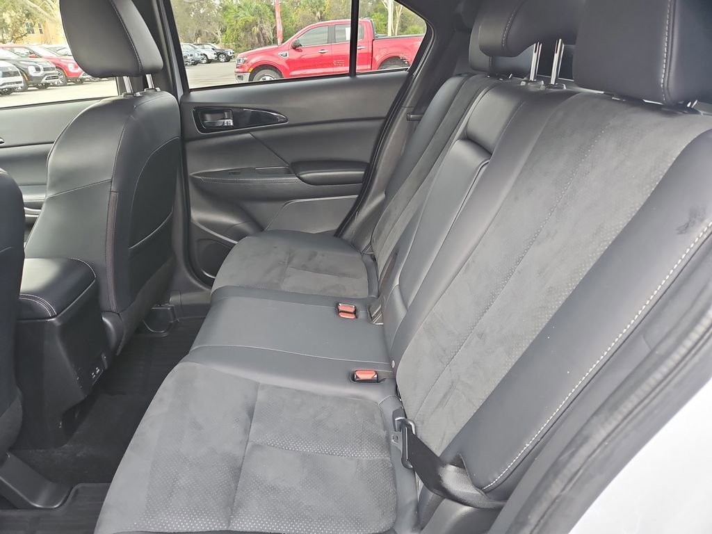Used 2024 Mitsubishi Eclipse Cross SE image 13