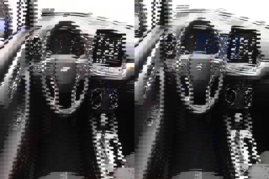 Used 2023 Chevrolet Blazer LT w/ Driver Confidence Package image 12