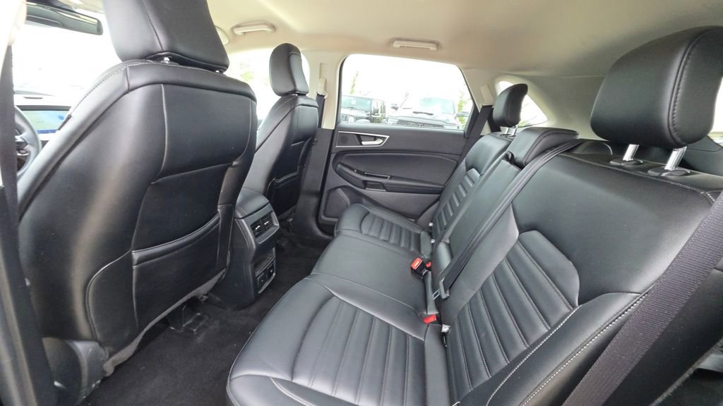 Used 2020 Ford Edge SEL w/ Convenience Package image 13