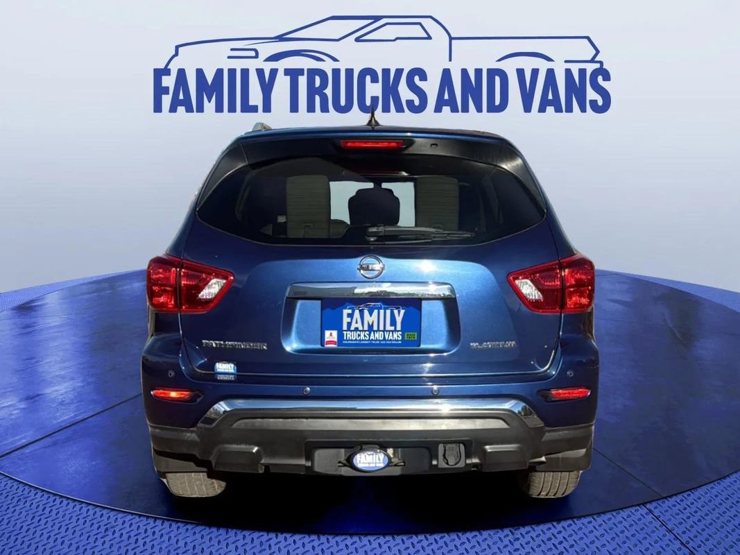 Used 2018 Nissan Pathfinder Platinum w/ Cargo Package image 4