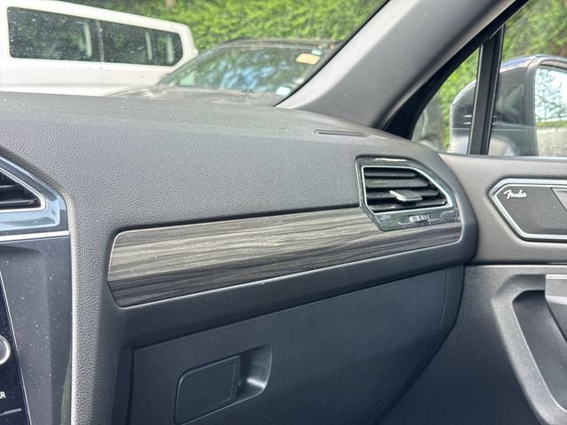 Used 2022 Volkswagen Tiguan SEL R-Line AWD/4WD image 29