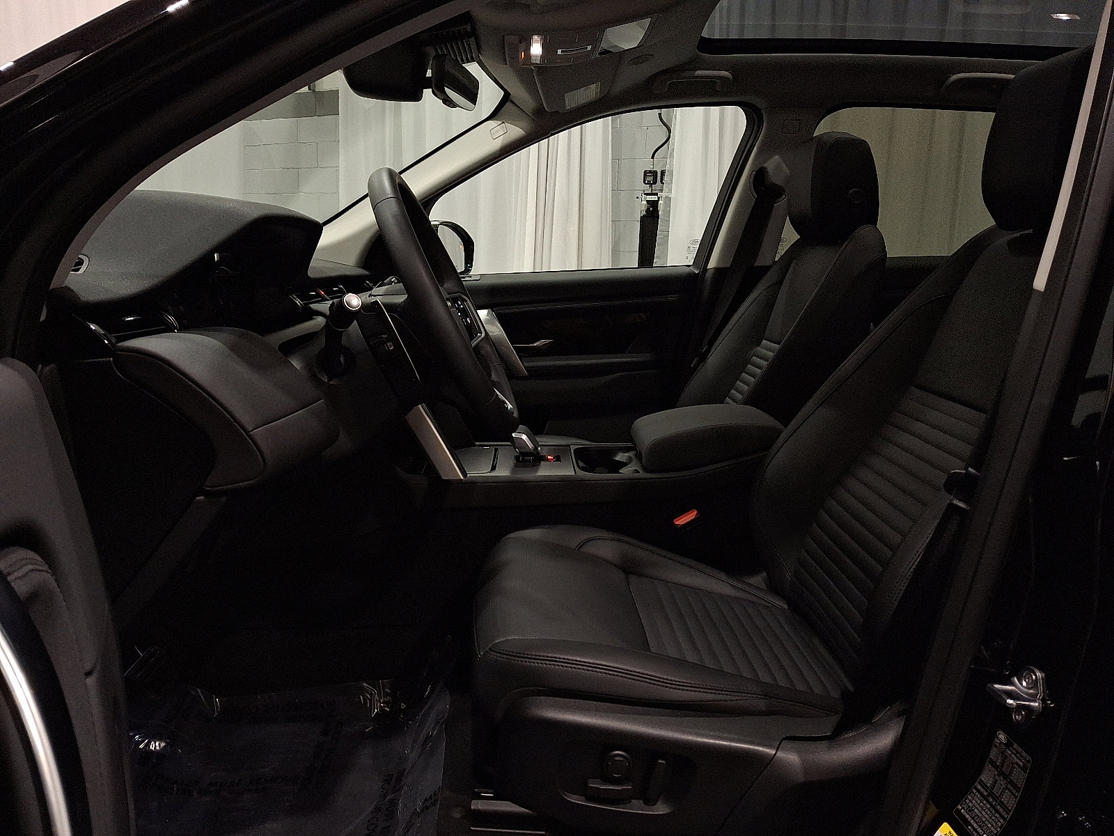 Certified 2025 Land Rover Discovery Sport S image 13