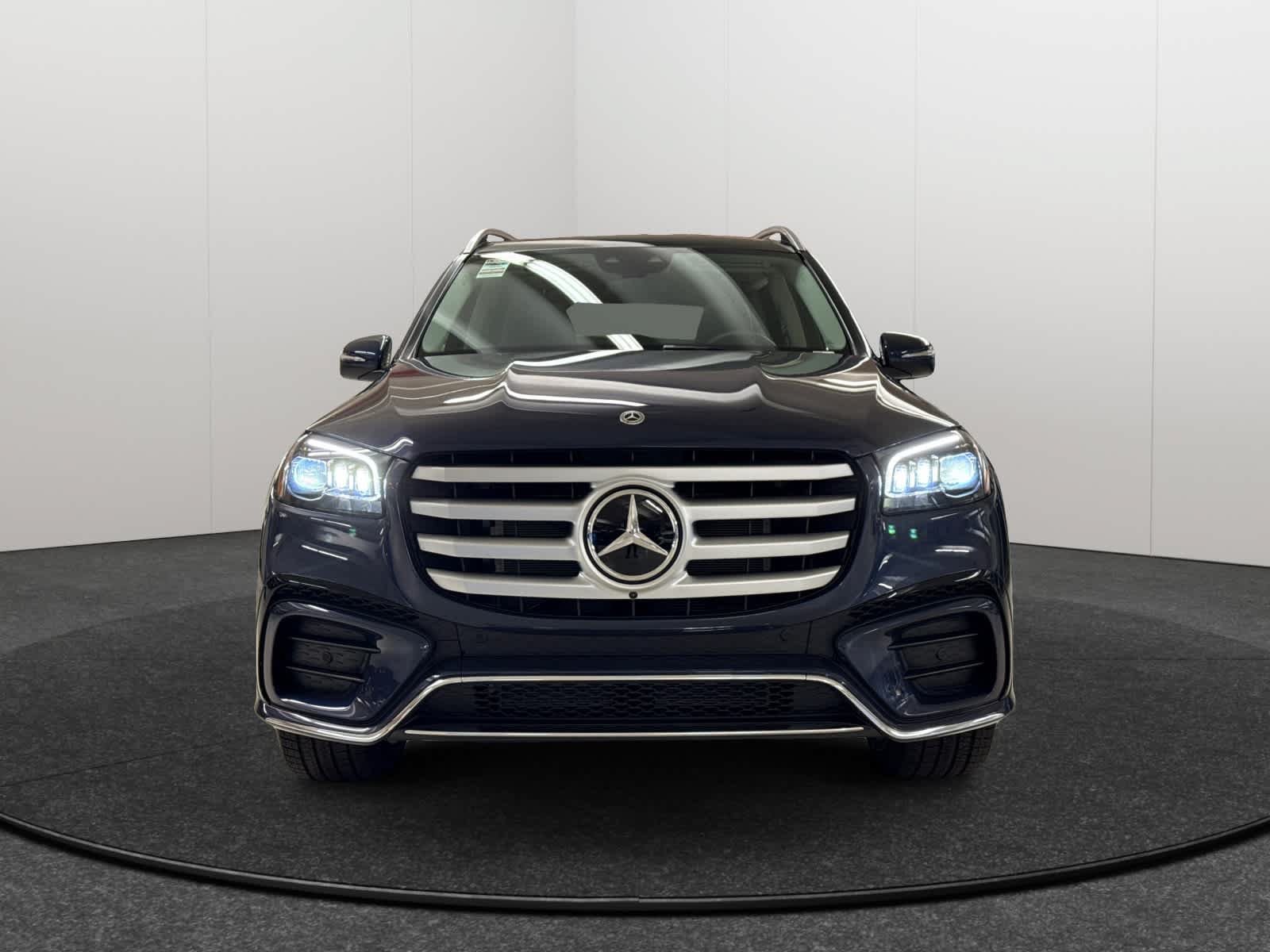 New 2026 Mercedes-Benz GLS 450 4MATIC image 2