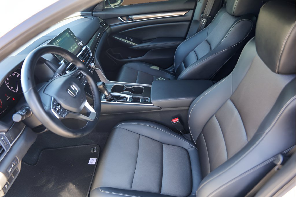Used 2019 Honda Accord Sport image 9