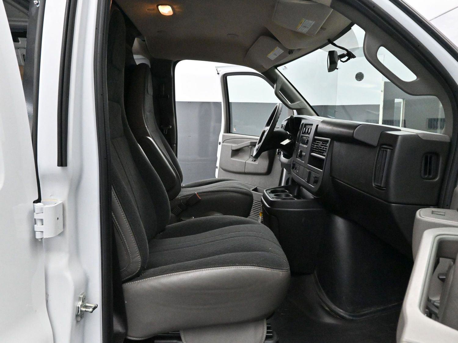 Used 2024 GMC Savana 2500 w/ Driver Convenience Package image 22