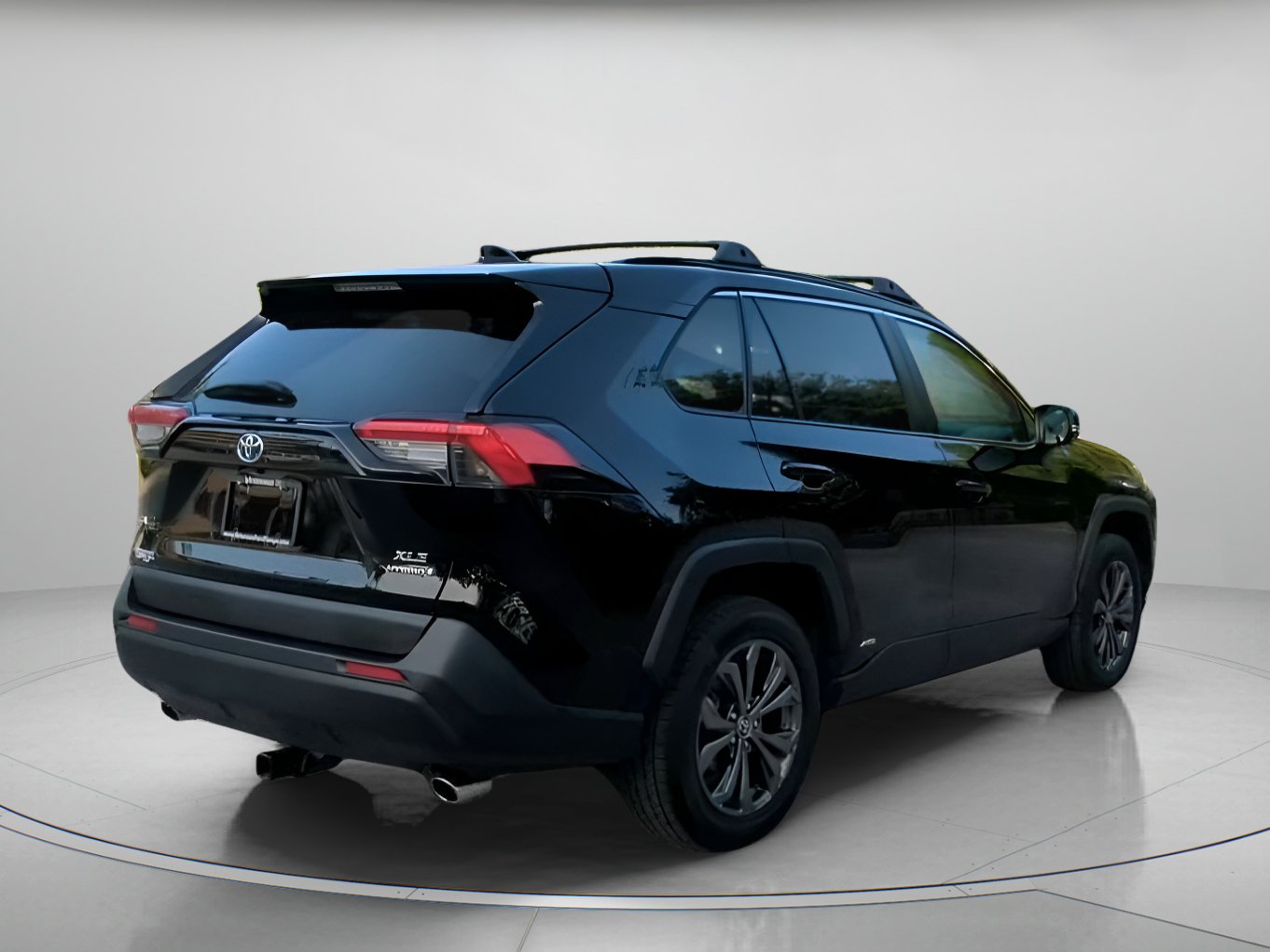Used 2023 Toyota RAV4 XLE Premium AWD/4WD image 27
