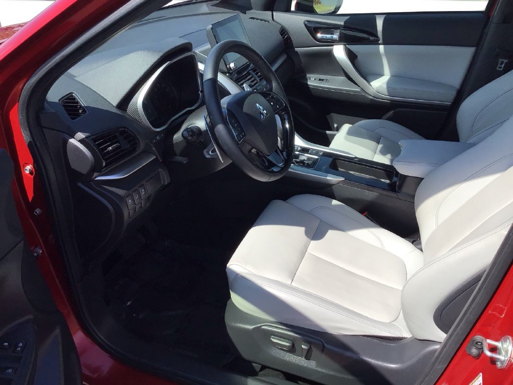 Used 2025 Mitsubishi Eclipse Cross SEL AWD/4WD image 9