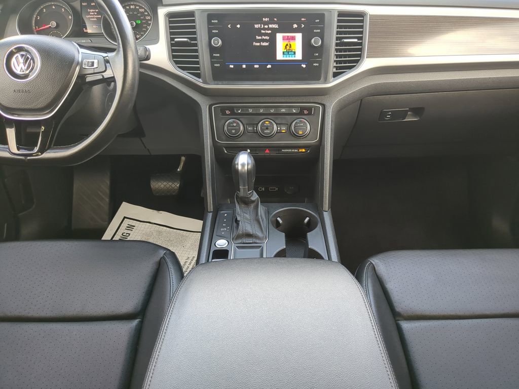 Used 2019 Volkswagen Atlas SE w/ Towing Package image 16