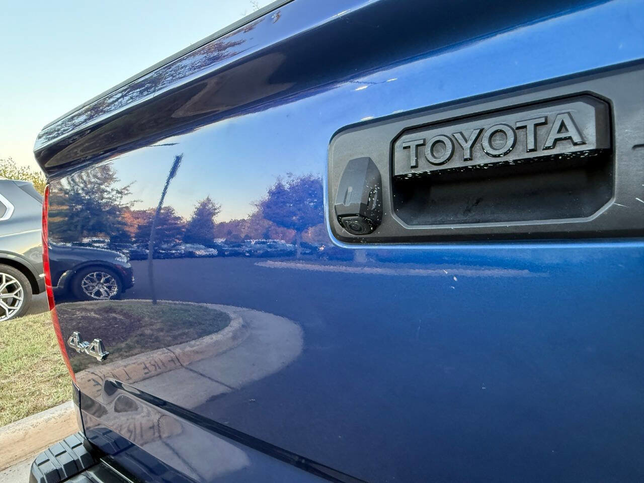 Used 2015 Toyota Tundra SR image 10