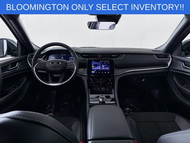 New 2025 Jeep Grand Cherokee L Laredo image 21