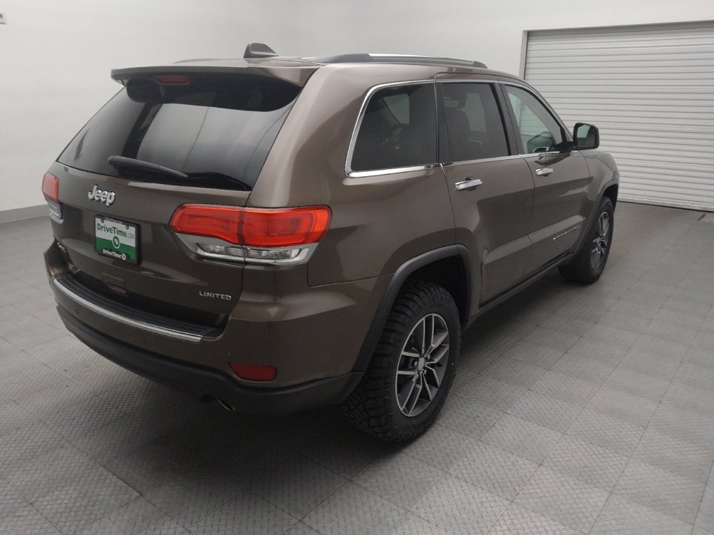 Used 2017 Jeep Grand Cherokee Limited AWD/4WD image 9