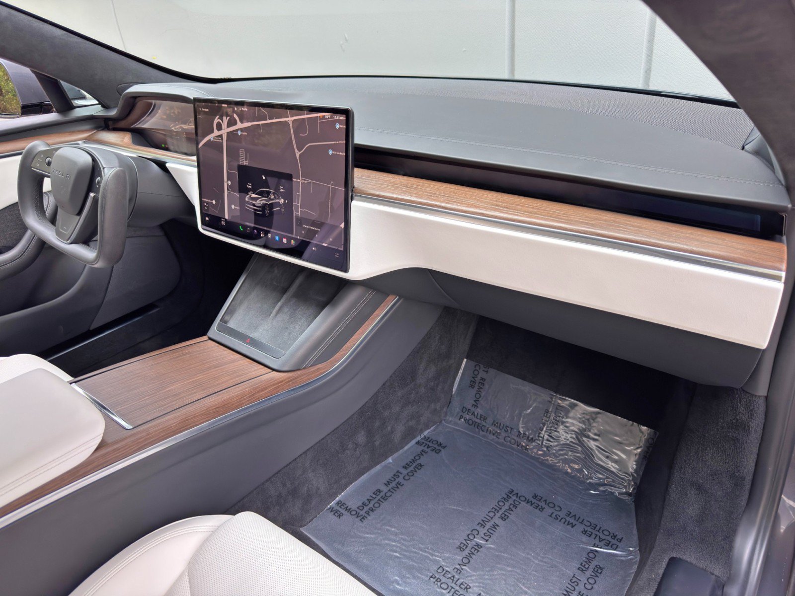 Used 2022 Tesla Model S AWD/4WD image 15