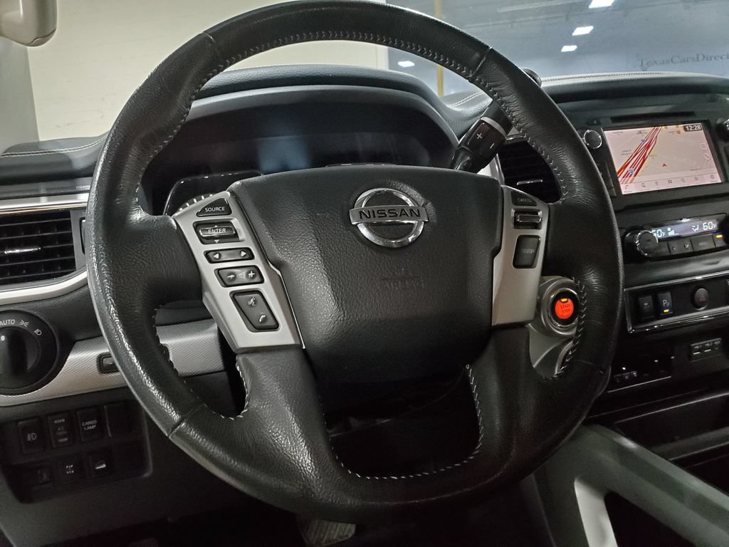 Used 2019 Nissan Titan PRO-4X AWD/4WD image 24