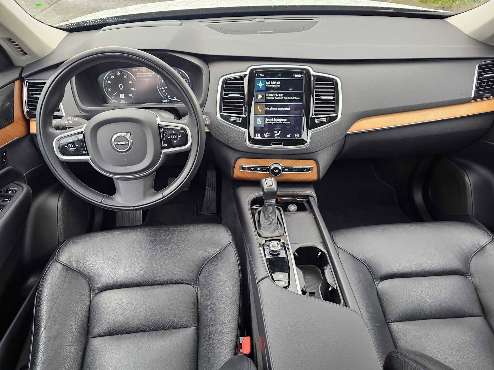 Used 2022 Volvo XC90 T6 Momentum w/ Advanced Package AWD/4WD image 19