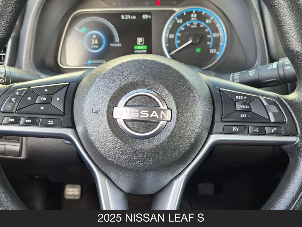 Certified 2025 Nissan Leaf S FWD image 12