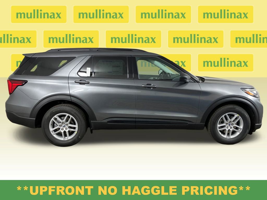 New 2026 Ford Explorer Active RWD image 2