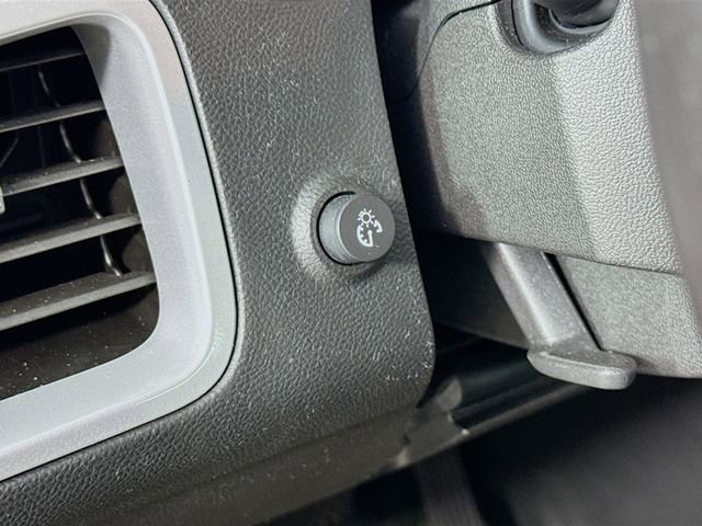 Used 2017 Chevrolet Equinox LT w/ Convenience Package image 10