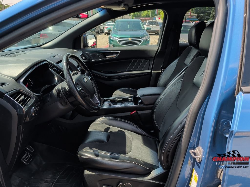Used 2019 Ford Edge ST w/ Equipment Group 401A AWD/4WD image 15