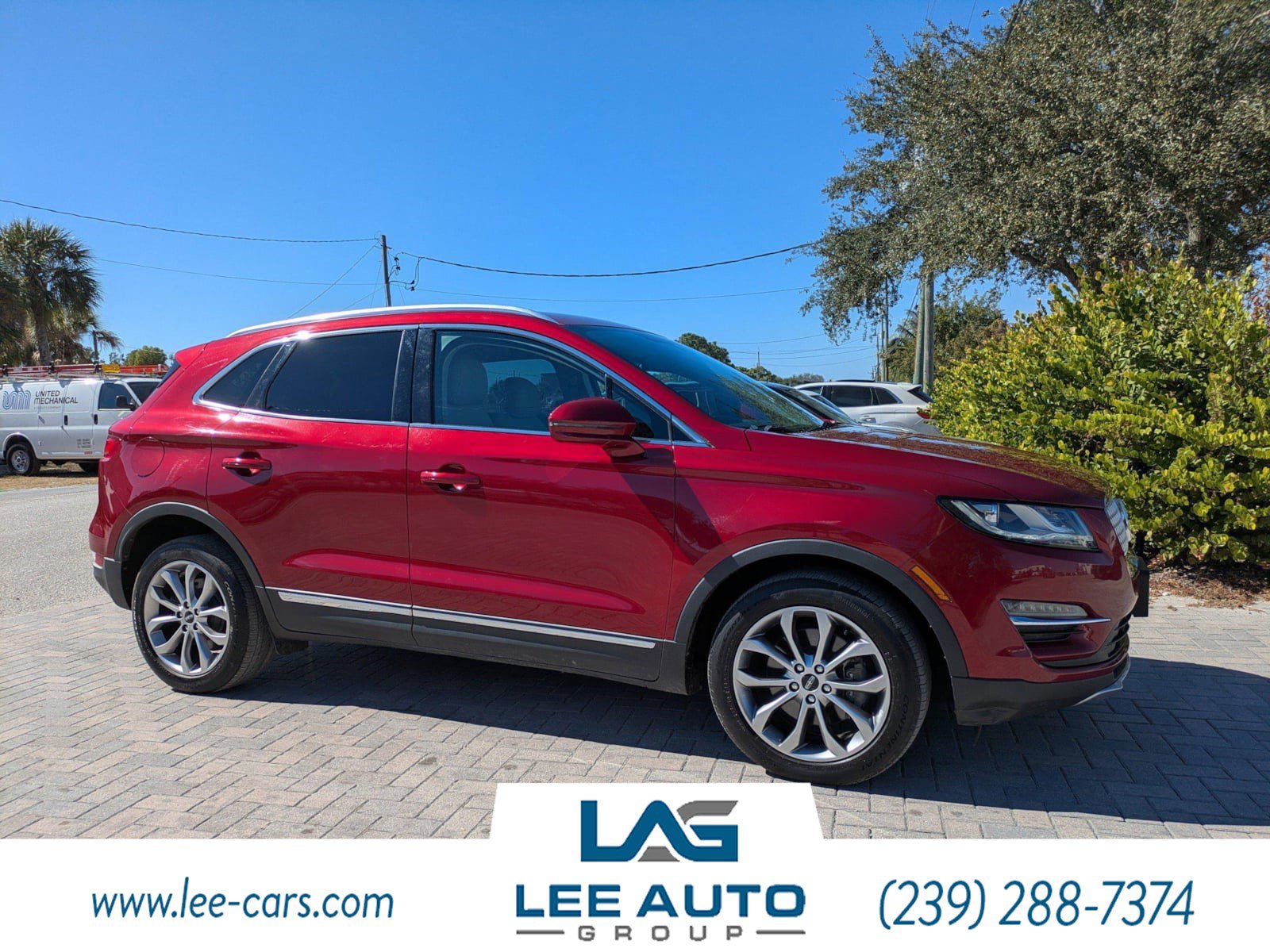 Used 2019 Lincoln MKC Select w/ Select Plus Package FWD image 1