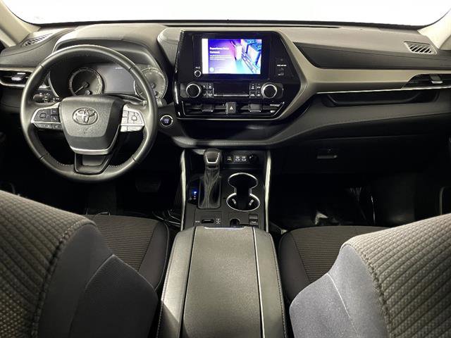 Used 2023 Toyota Highlander LE image 13