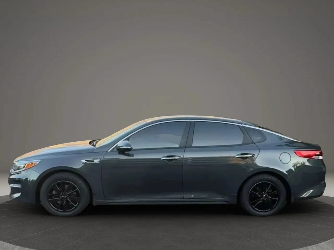 Used 2016 Kia Optima LX FWD image 8