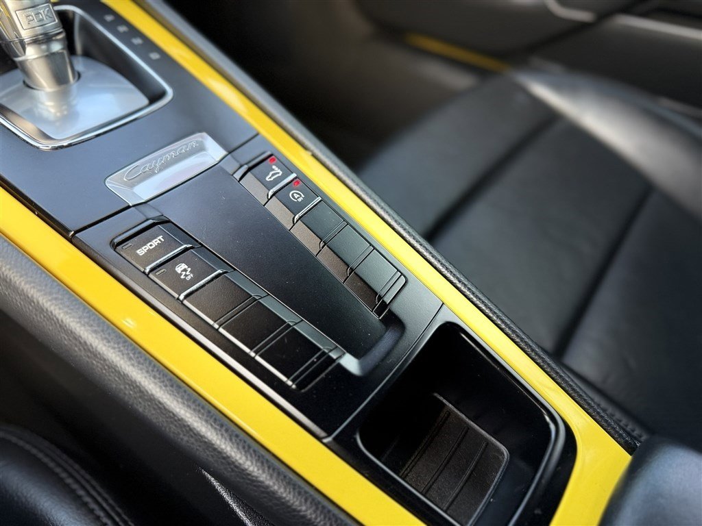 Used 2014 Porsche Cayman S image 25