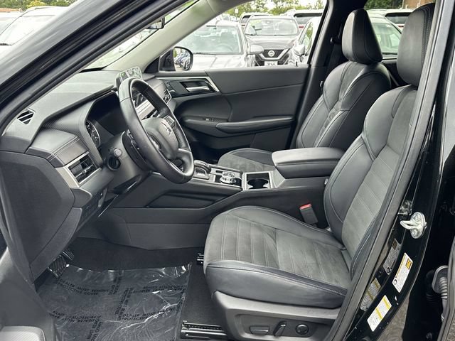 Used 2024 Mitsubishi Outlander SE Black Edition AWD/4WD image 14