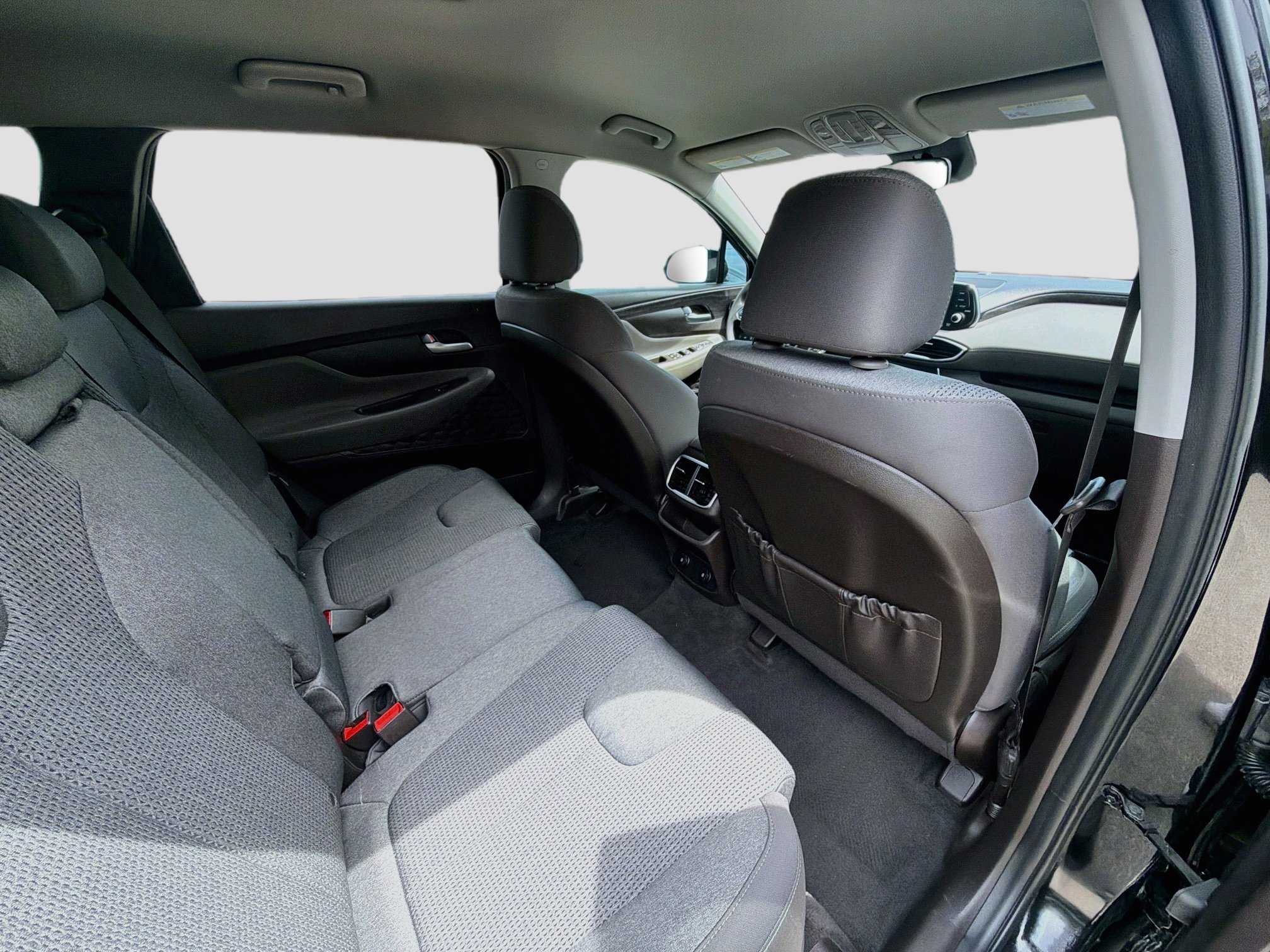 Used 2020 Hyundai Santa Fe SE FWD image 27