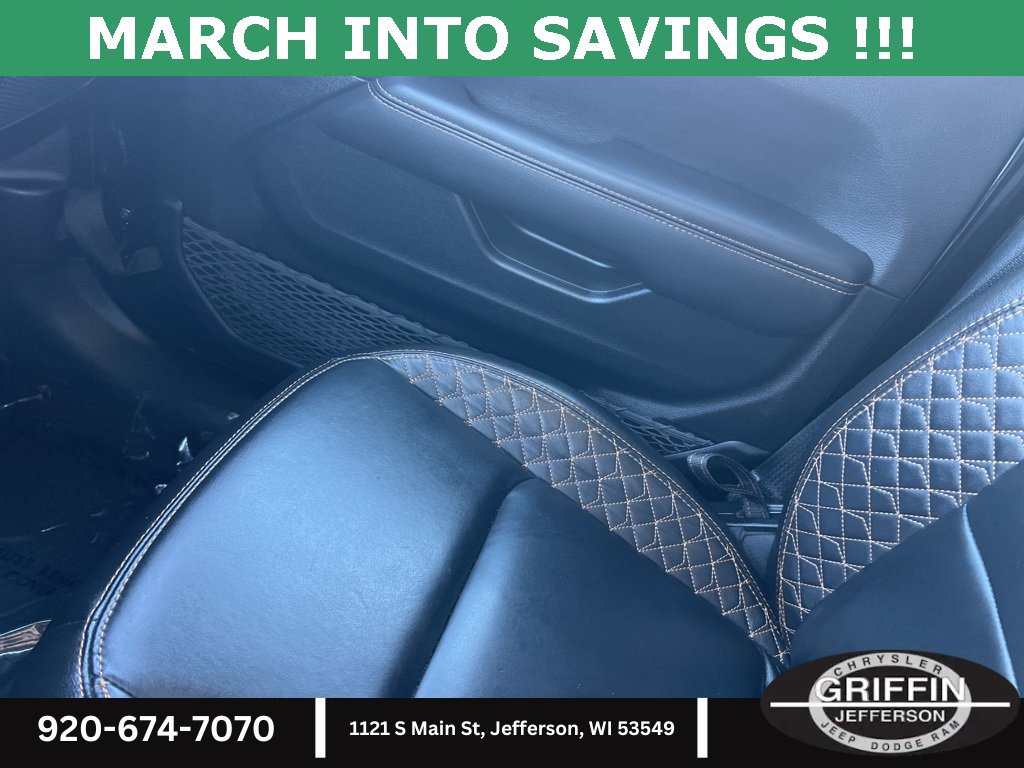 Used 2021 Jeep Wrangler Unlimited Sahara image 23