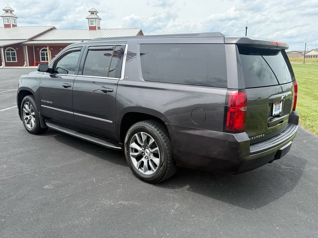 Used 2016 Chevrolet Suburban LT w/ Luxury Package AWD/4WD image 7