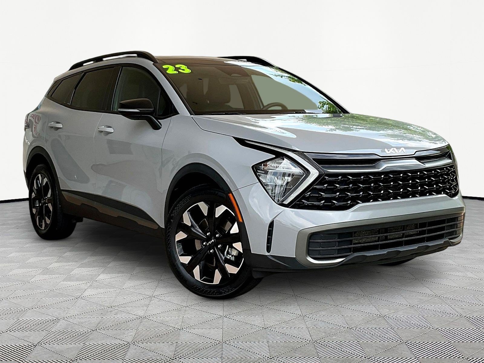 Used 2023 Kia Sportage X-Line w/ X-Line Premium Package AWD/4WD image 3