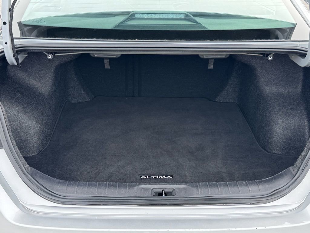 Used 2024 Nissan Altima 2.5 SV image 34