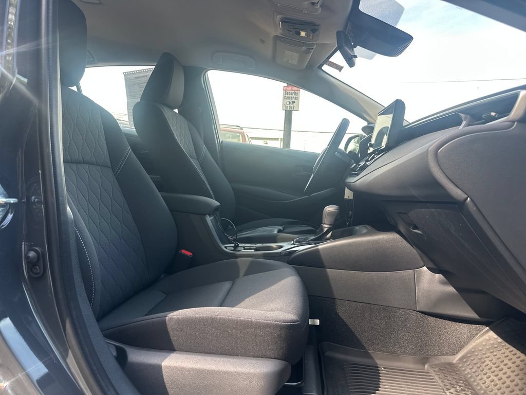 Used 2026 Toyota Corolla LE FWD image 19