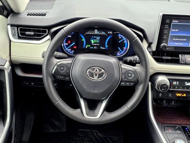 Used 2019 Toyota RAV4 Limited image 12