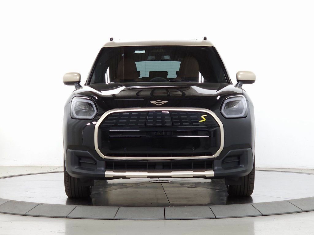 New 2025 MINI Cooper Countryman SE w/ Comfort Package Max image 2