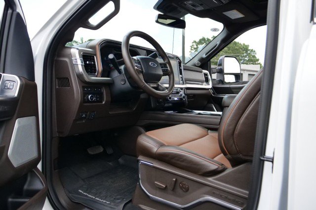 Used 2024 Ford F350 King Ranch AWD/4WD image 29