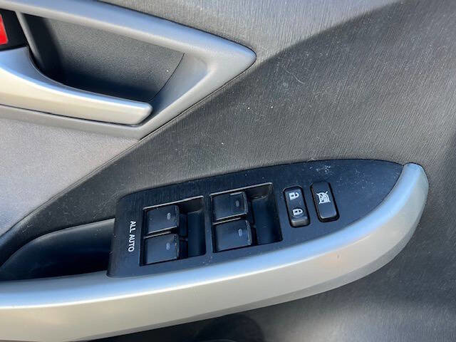 Used 2015 Toyota Prius Two FWD image 17